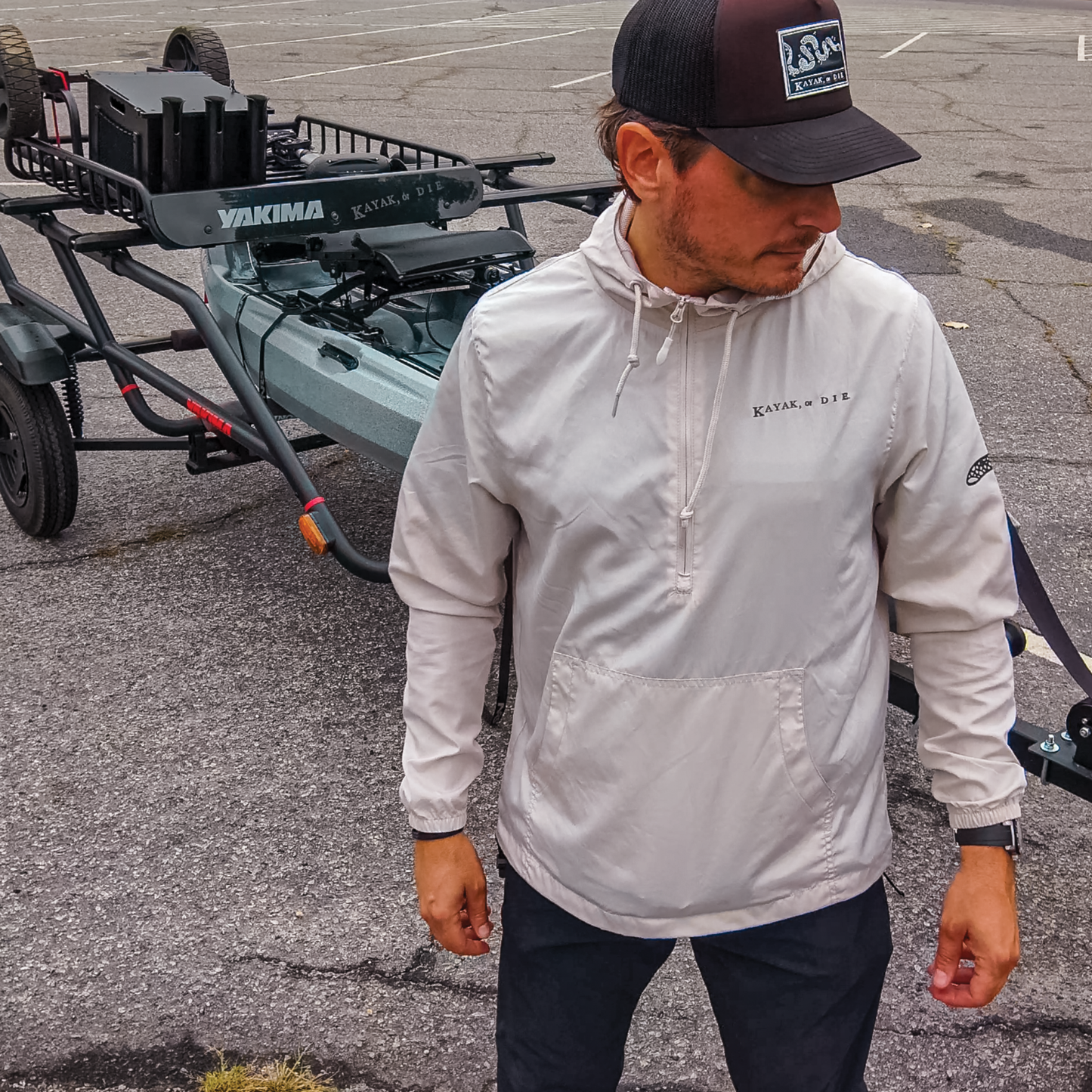K,orD. PULLOVER HOODED WINDBREAKER