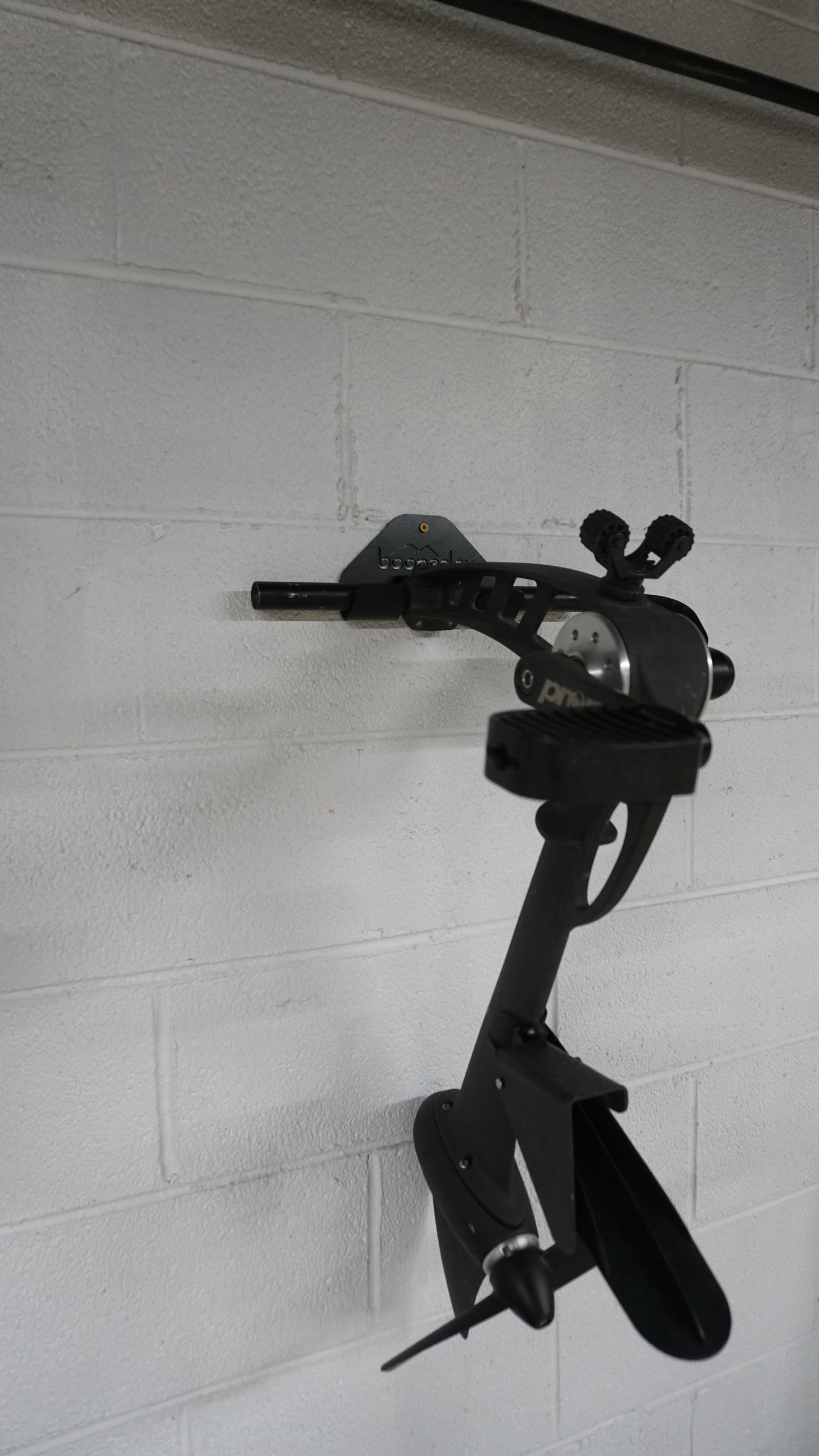 Propeller Drive Wall Mount